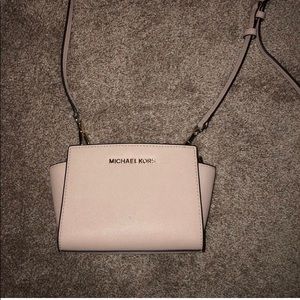 Michael Kors Mini Selma purse light pink